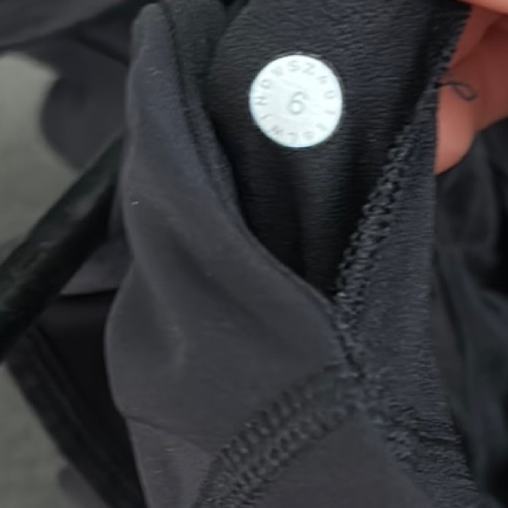 lululemon athletica Black Tank Top - Picture 5 of 8